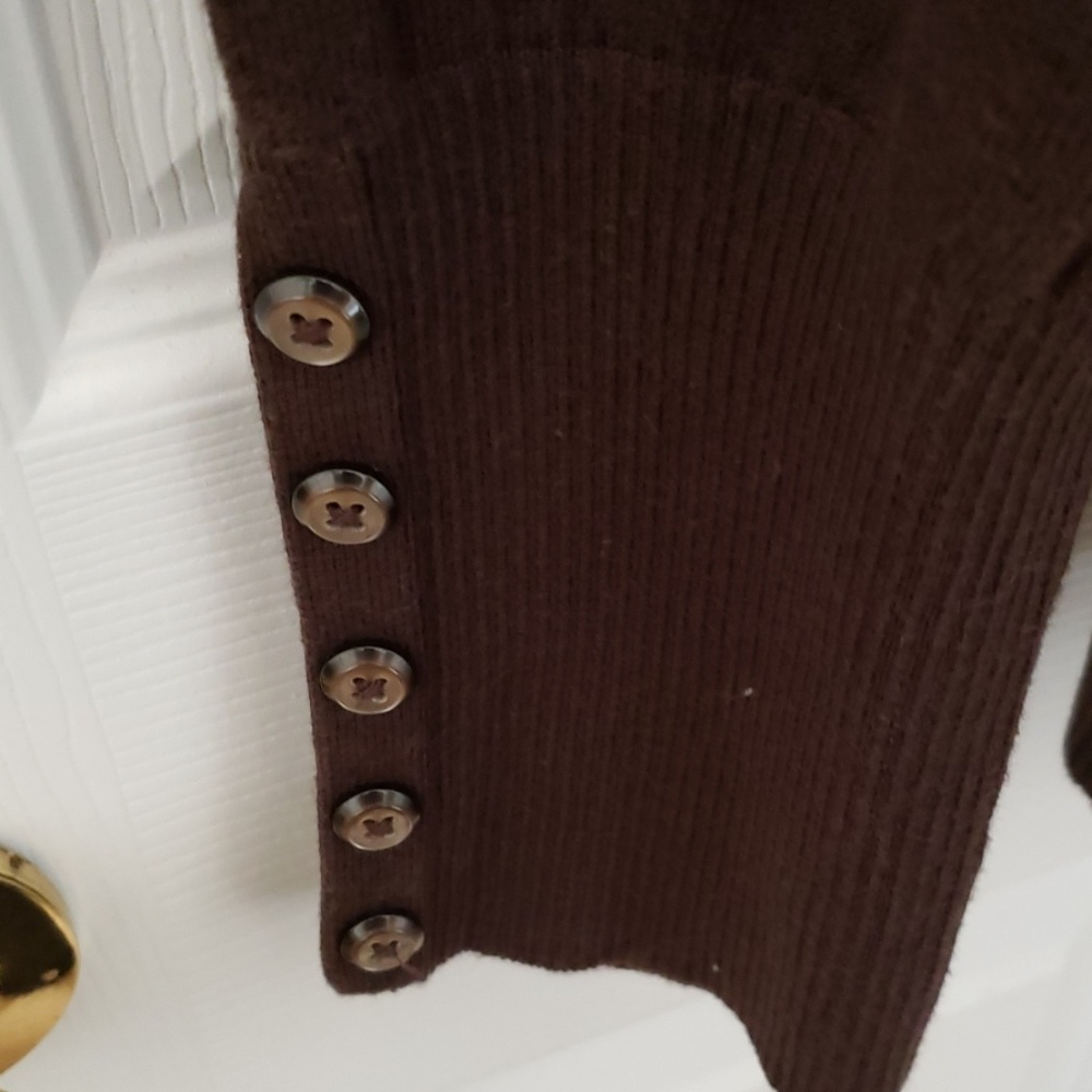 Sweater - Picture 3 of 3